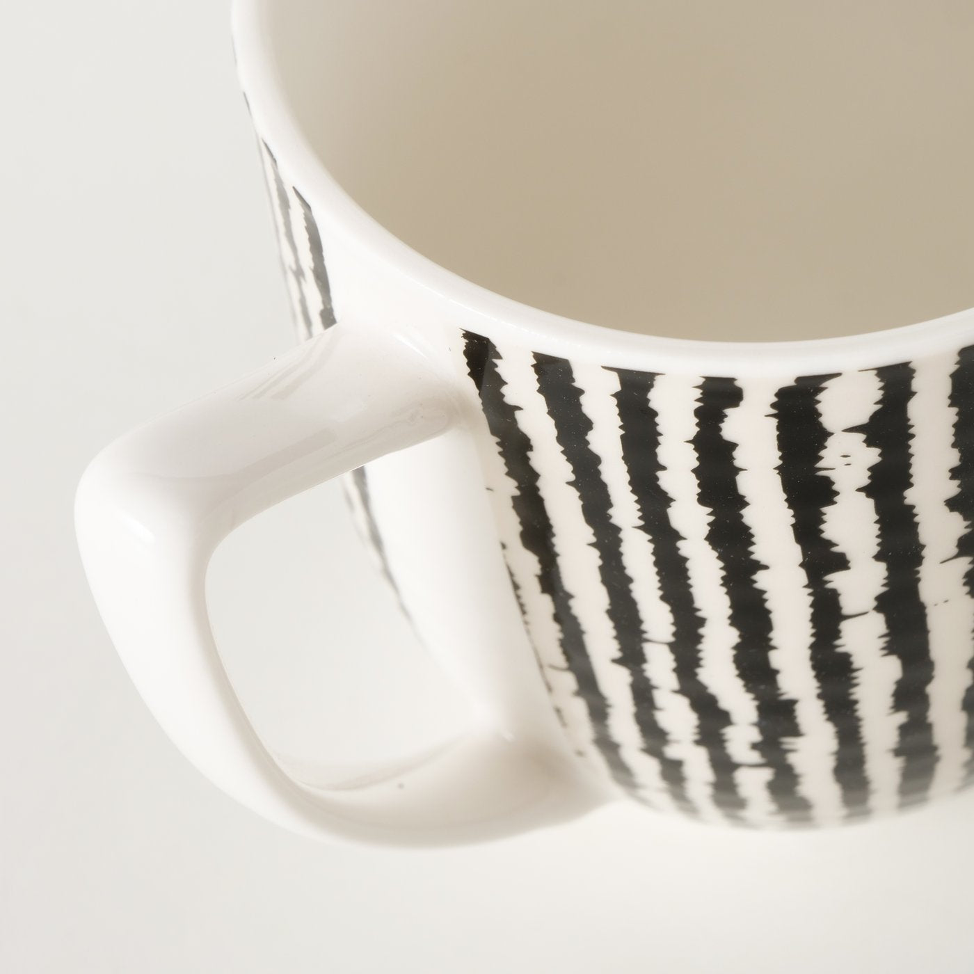 Set of 2 Thato Mugs