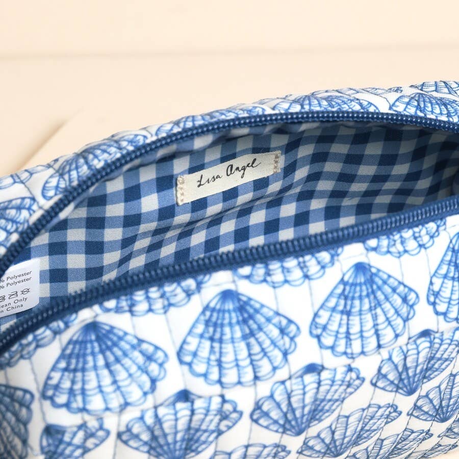 Small Scallop Design Make Up Bag